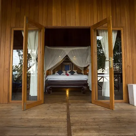 Siladen Resort & Spa Bunaken Exterior photo